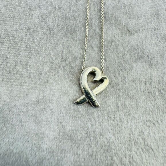 RETIRED TIFFANY & CO PALOMA PICASSO LOVING HEART PENDANT STERLING SILVER 925 MED - Picture 6 of 9